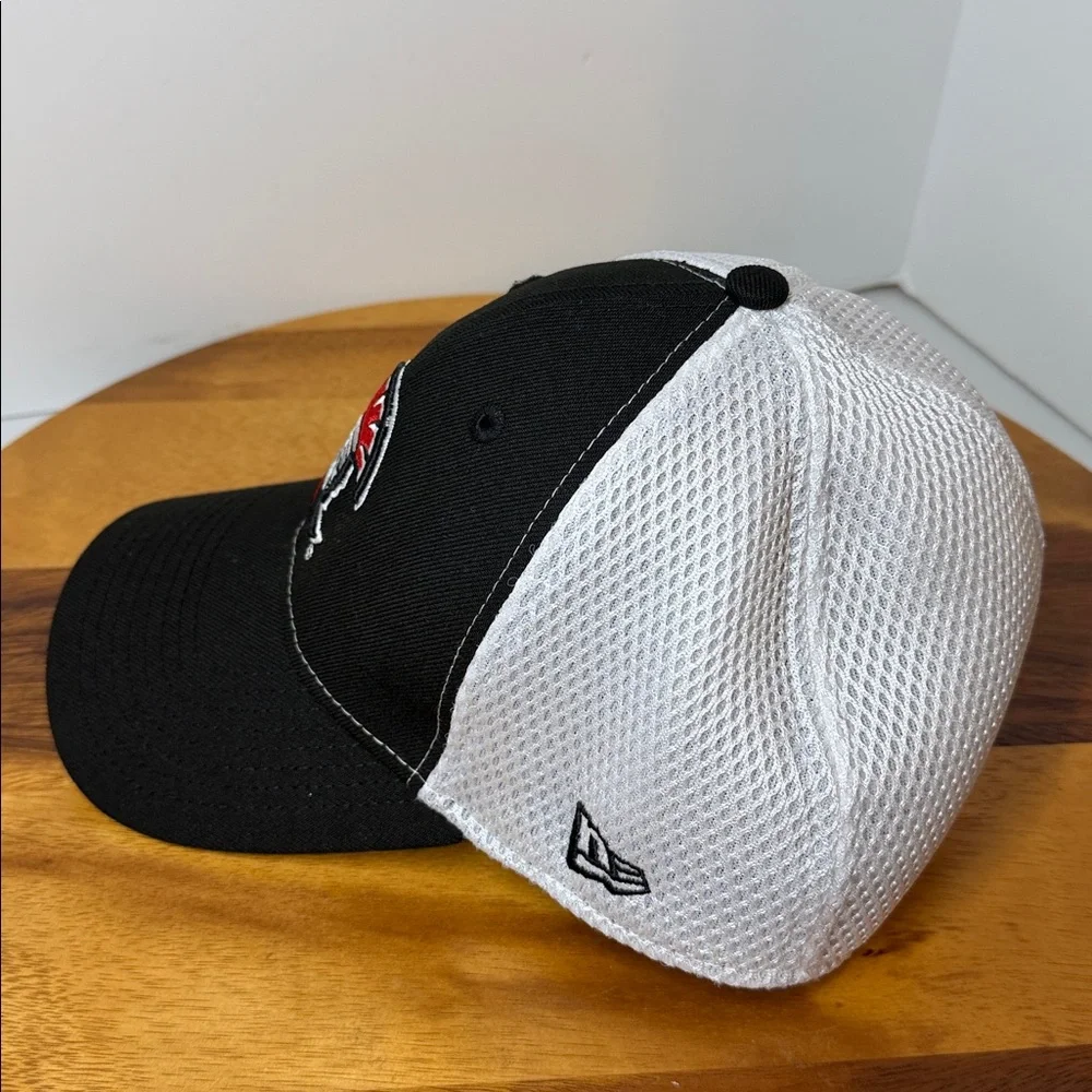 UNIVERSITY OF TAMPA HAT By New Era 39thirty, men’s L/XL - Picture 4 of 10